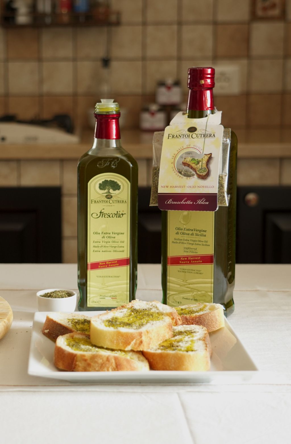 Frescolio - Olio Novello Extravergine di Oliva non filtrato Frantoi Cutrera Bottiglia Singola